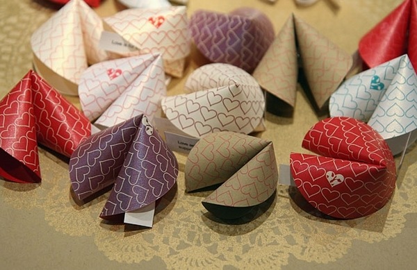 easy Chinese New Year crafts ideas fortune cookies 