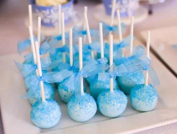 frozen theme pop cakes blue white party for kids 