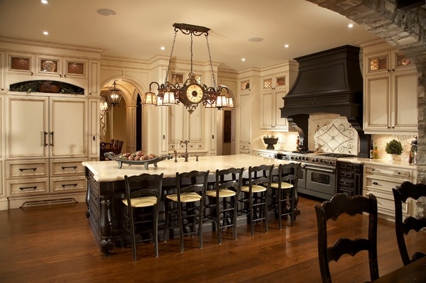 kitchen-design-cream-and-black-colors-cream-cabinets-black-kitchen-island-with-seating