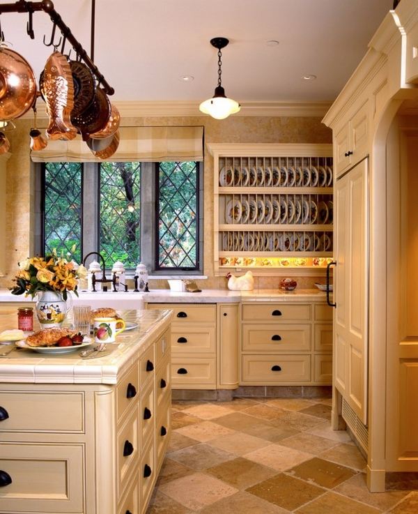 Cream Kitchen Cabinets Warm Colors, What Color Countertop Goes With Cream Cabinets