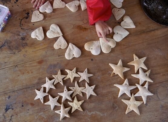 slat-dough-christmas-crafts-for-kids-christmas-fun-activities