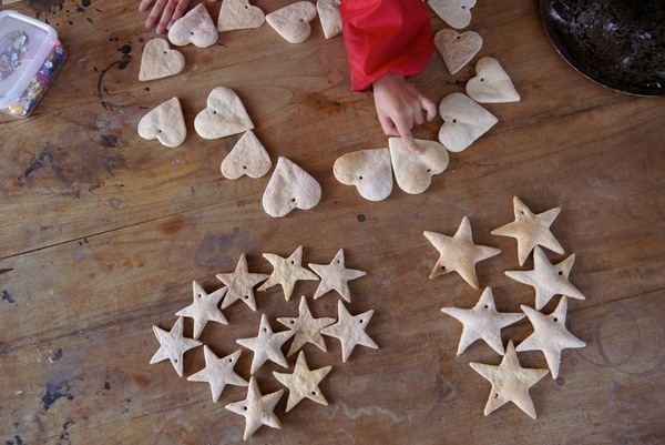 slat-dough-christmas-crafts-for-kids-christmas-fun-activities