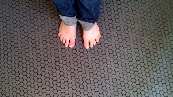 bathroom floor tile ideas grey penny tiles