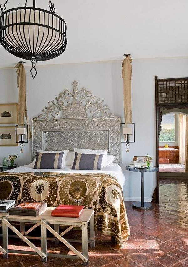 bohemian-bedroom-ideas-original-bed-headboard-unique-chandelier