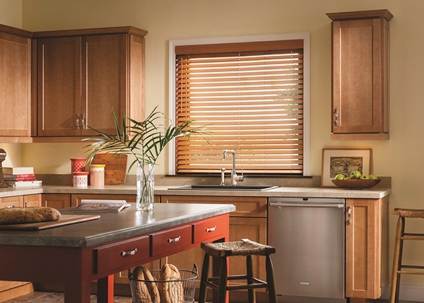 kitchen design ideas wood cabinets horizontal blinds faux wood