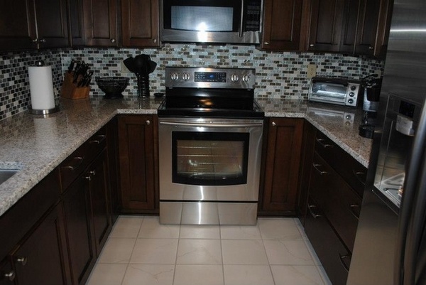 design glass tile backsplash