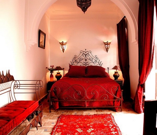 moroccan-style-bedroom-design-ideas-white-red-interior-wrought-iron-bed-frame