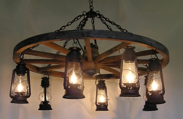 primitive style home decor ideas rustic chandelier cart wheel lanterns