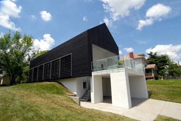 Contemporary-passive-solar-house-exterior-passive-home