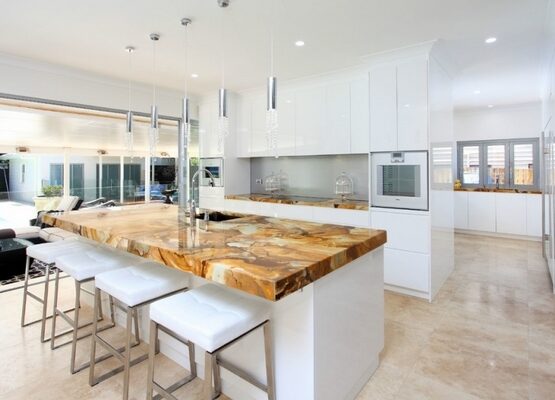 contemporary-kitchen-design-onyx-countertops-ideas-white-kitchen-decor-ideas
