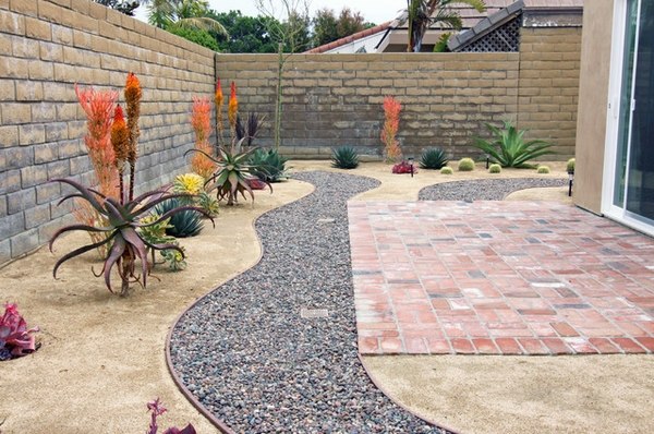 drought-tolerant-landscaping-ideas-garden-path-drought-tolerant-patio-design