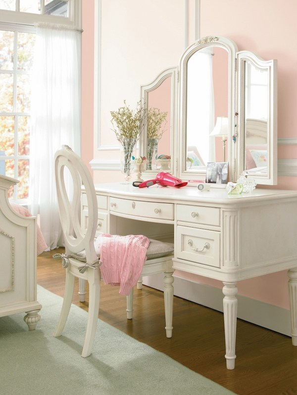 Vanity table with tri fold mirror - elegant bedroom ...