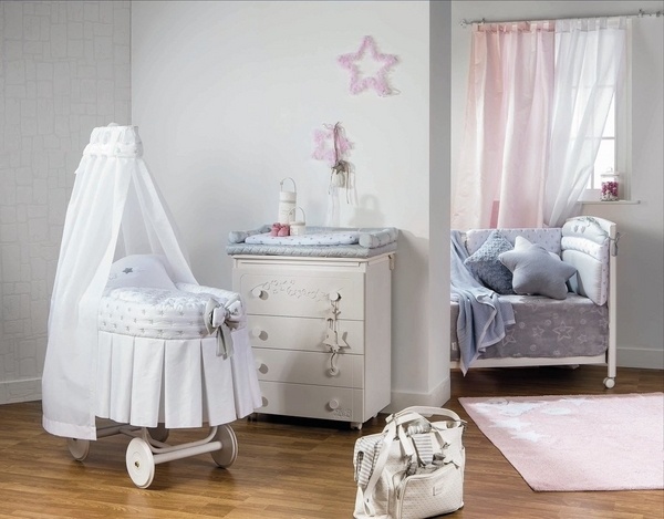 how-to-choose-best-cots-nursery-room-ideas-cradle-with-wheels