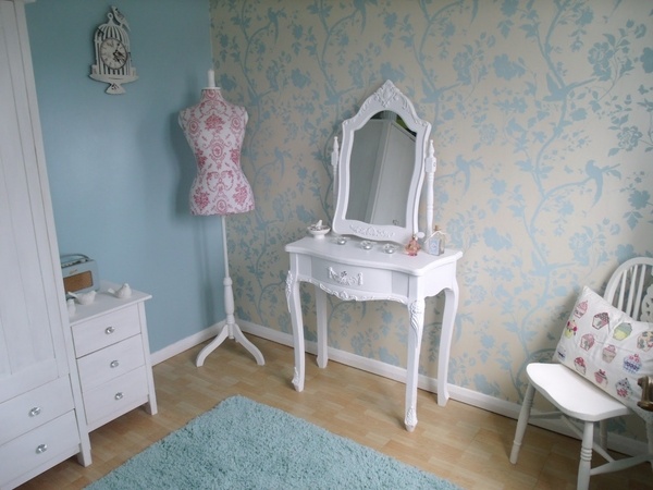 shabby chic bedroom decor ideas floral pattern 