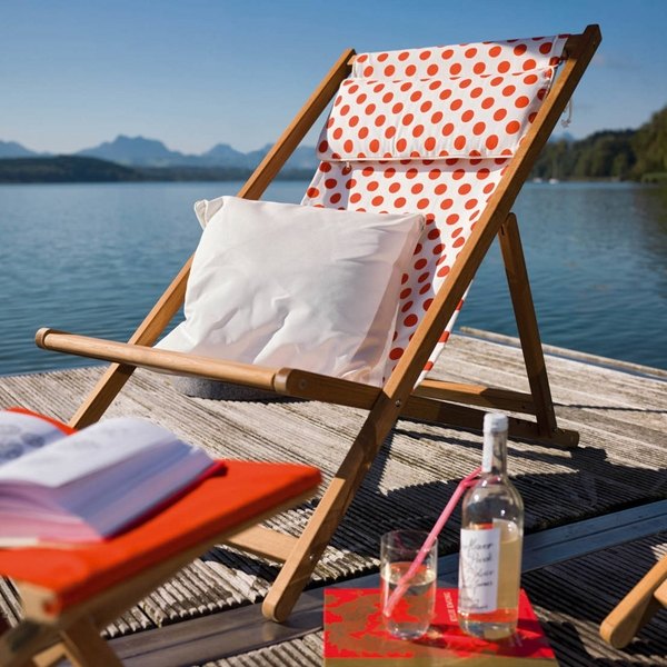 modern-deck-chairs-polka-dot-fabric-white-pillow-outdoor-furniture