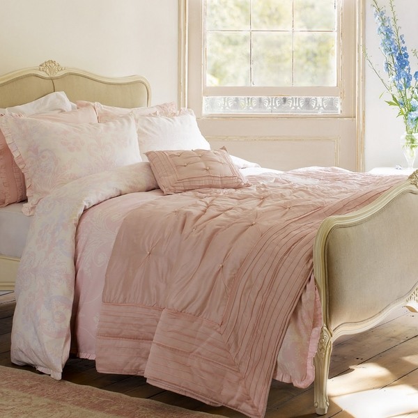 romantic bedroom vintage style laura ashley bedding pink white
