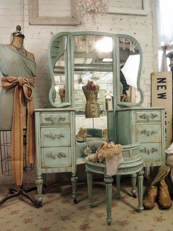shabby-chic-bedroom-design-vanity-table-with-tri-fold-mirror-vintage-furniture 