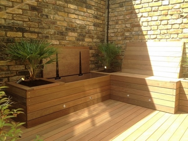 small -garden-storage-ideas-wooden-garden-bench-creative-storage-space 