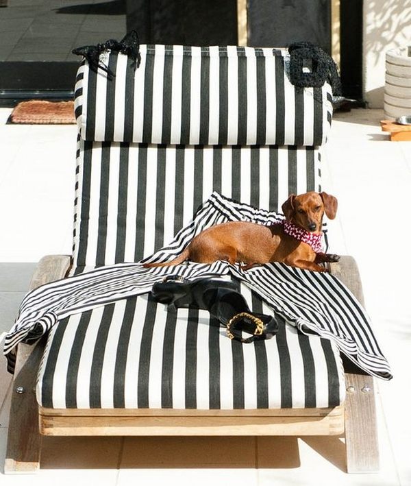sun-lounger-cushions-black-white-stripes-weather-resistant