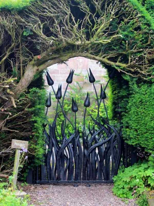 unique-wrought-iron-garden-gates-design-metal-garden-gates-ideas