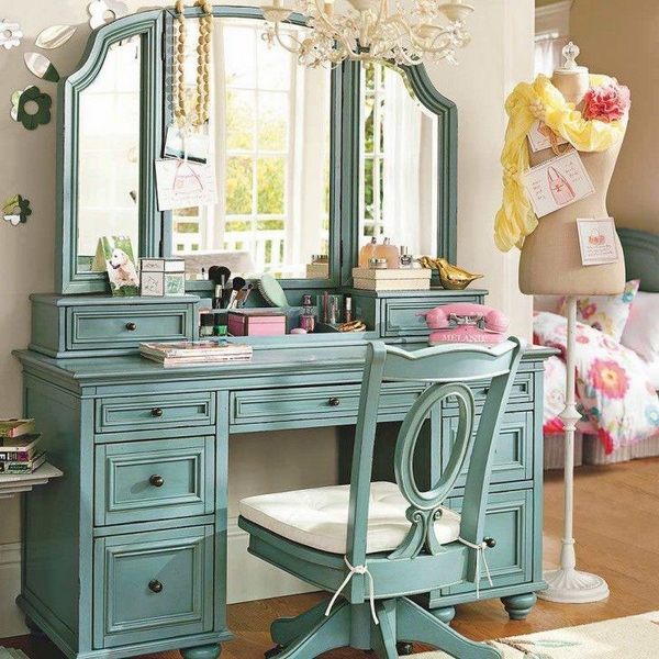vanity-table-with-tri-fold-mirror-storage-drawers-teen-girl-bedroom-design