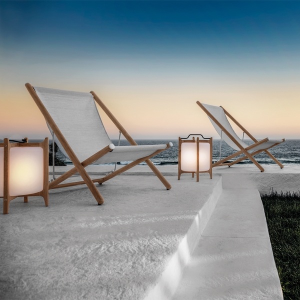 Outdoor furniture ideas – why choose the timeless deck chairs? | Deavita