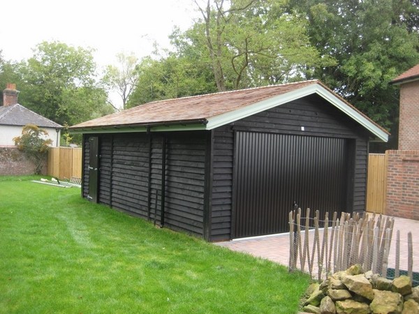 wooden-garages-ideas-advantages-modern-garden-sheds