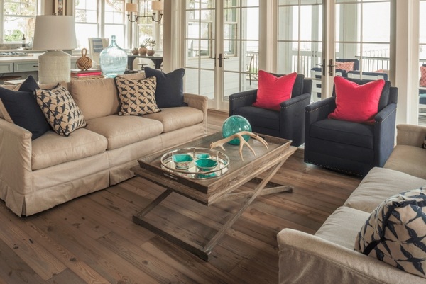Reclaimed pine wood flooring ideas living room 