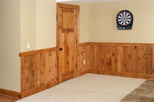 knotty-pine-interior-doors-solid-wood-doors-ideas-pros-cons