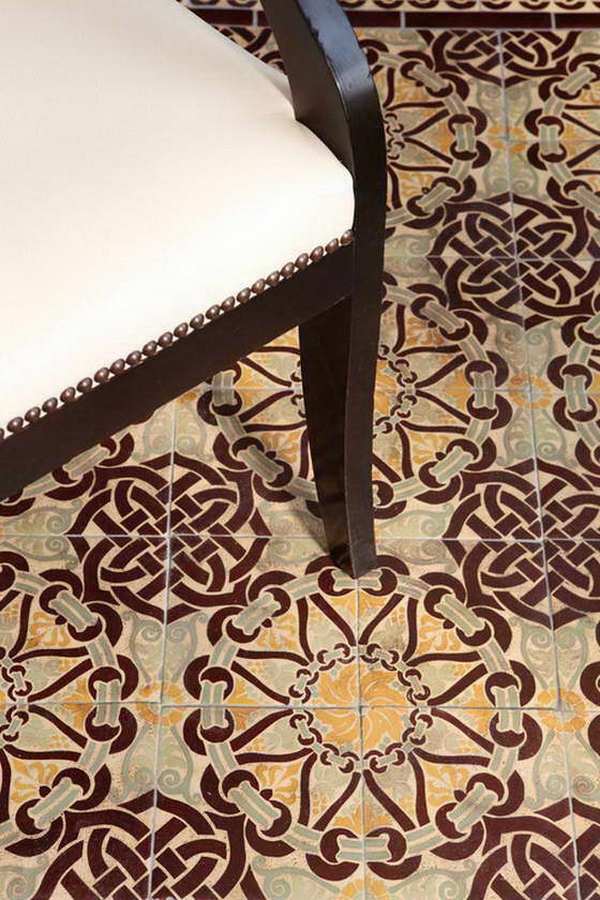 mediterranean dining room decor ideas tile floor