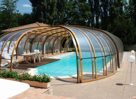 retractable-pool-enclosures-garden-design-ideas-small-pool-deck-outdoor-furniture