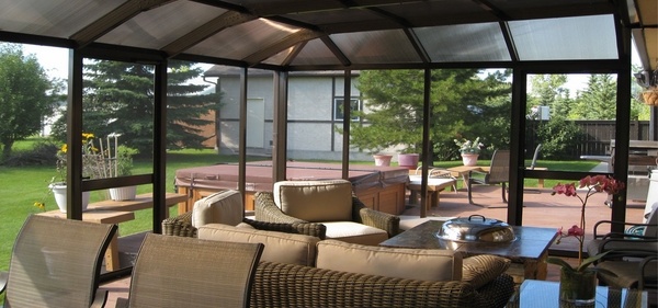 Screen Enclosures Enjoy A Comfortable Outdoor Environment