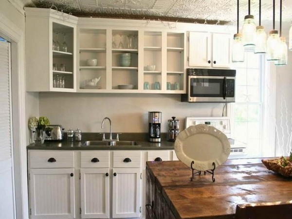 DIY-kitchen-renovation-chalk-paint-kitchen-cabinets