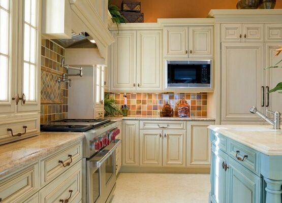 halk-paint-kitchen-cabinets-ideas-white-cabinets-blue-kitchen-island