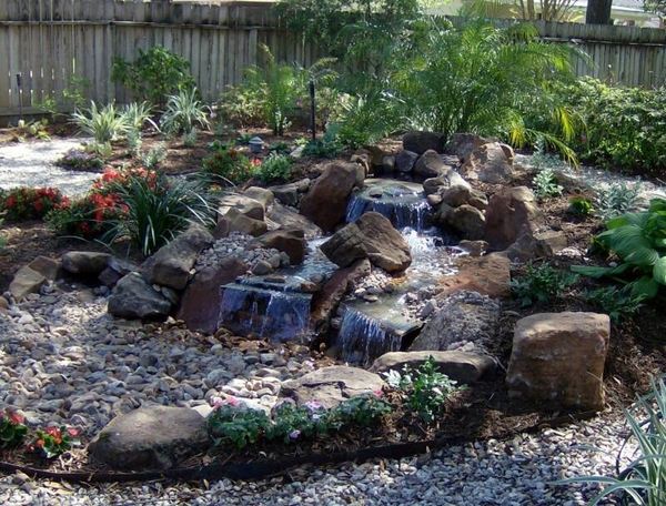 garden decor ideas rocks pebbles