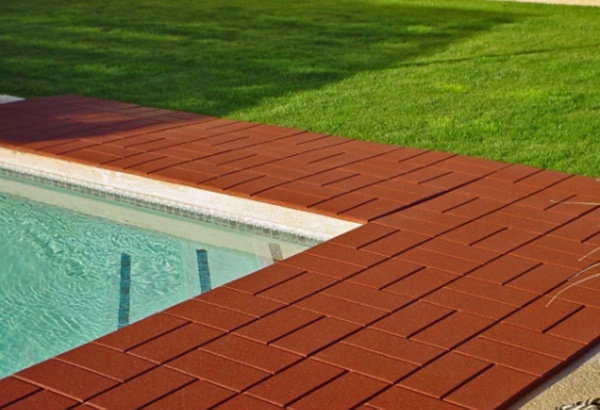 Rubber-tiles-flooring-pool-deck-ideas non slip decking options