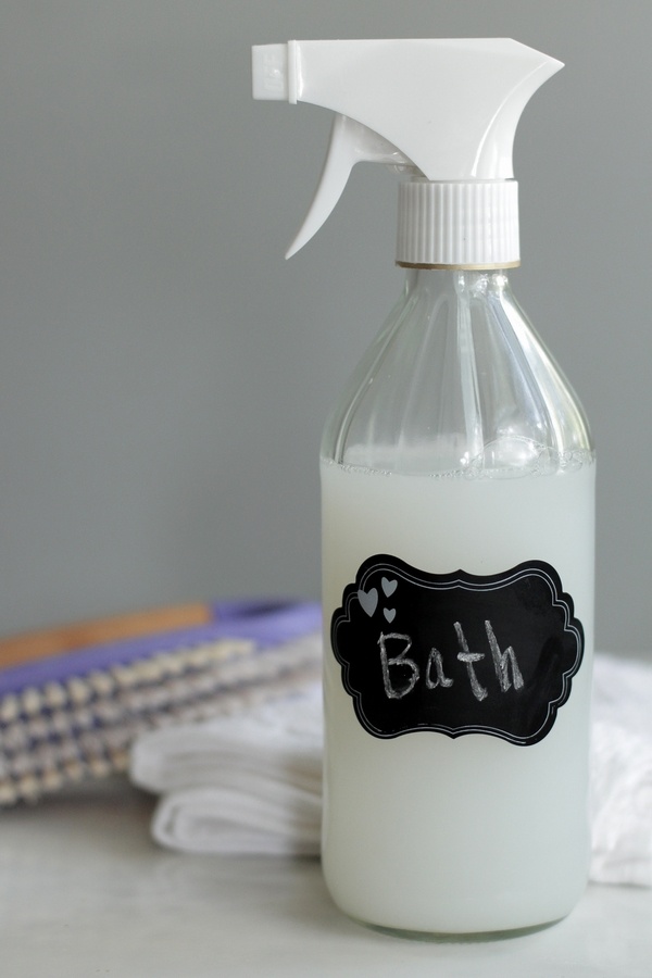 DIY bathroom cleaner