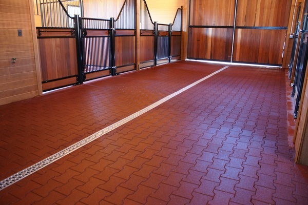 interlocking-rubber-pavers-recycled-ideas