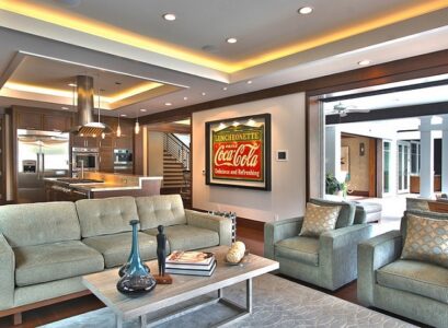modern-living-room-decorating-vintage-sings-accent-lighting