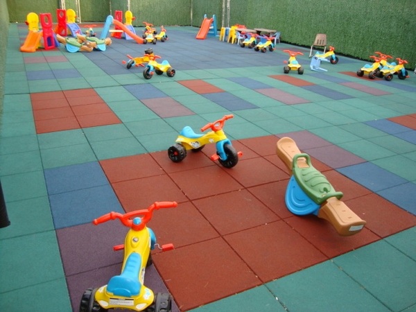 rubber-pavers-ideas-pros-cons-playground