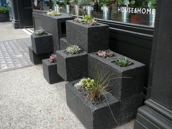 cinder-block-garden-ideas-DIY-cinder-block-planter-box