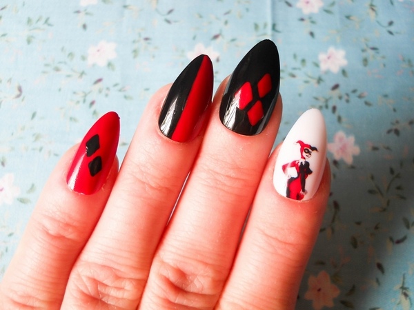 Halloween acrylic nails ideas black white red 