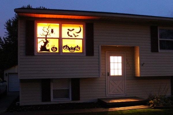 Halloween-silhouette-windows-DIY-halloween-decorations bats