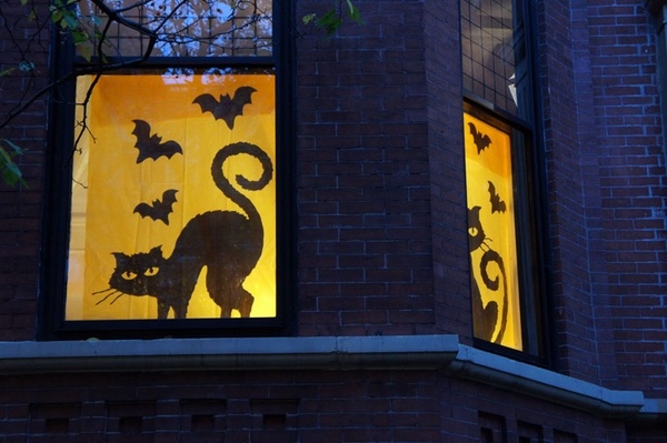 Halloween-window-silhouettes-black cat bats DIY halloween decor
