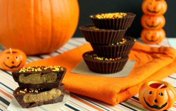 Vegan-Halloween-candy-ideas-peanut-butter-cups 