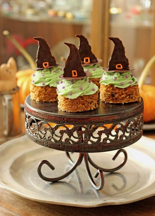 Vegan-Halloween-carrot-cake-Vegan-Halloween-candy-ideas-