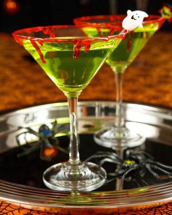 halloween-party-drinking-games-for-adults-Halloween-cocktails-ideas