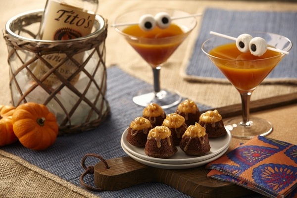 halloween-party-drinkin-games-for-adults-Pumpkin-martini 