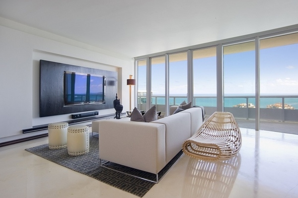minimalist-living-room-design-white-sofa-tv-frame-ideas