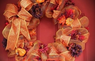 Fall-deco-mesh-wreath-ideas-DIY-front-door-deco-mesh-wreath-craft-ideas